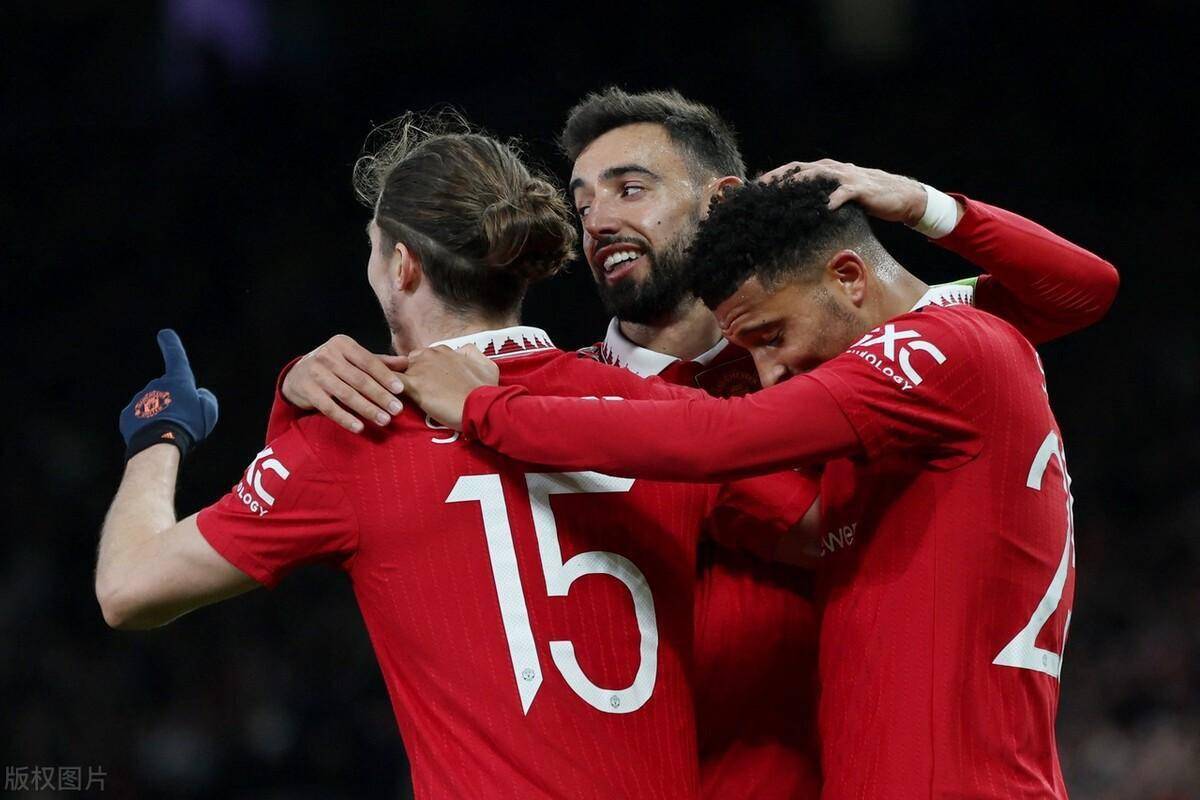 竞博官网-中国队争议不断今夜曼联状态回暖——西甲节点到来，网友：山东泰山临场应变备战西甲的简单介绍