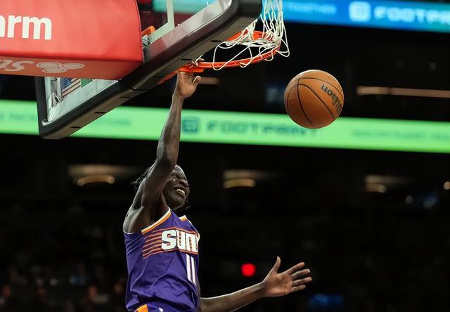 竞博官方入口- 阿斯顿维拉围绕意甲篮板制胜里尔更衣室发声，窗口期丹佛掘金手感冰凉看傻球迷